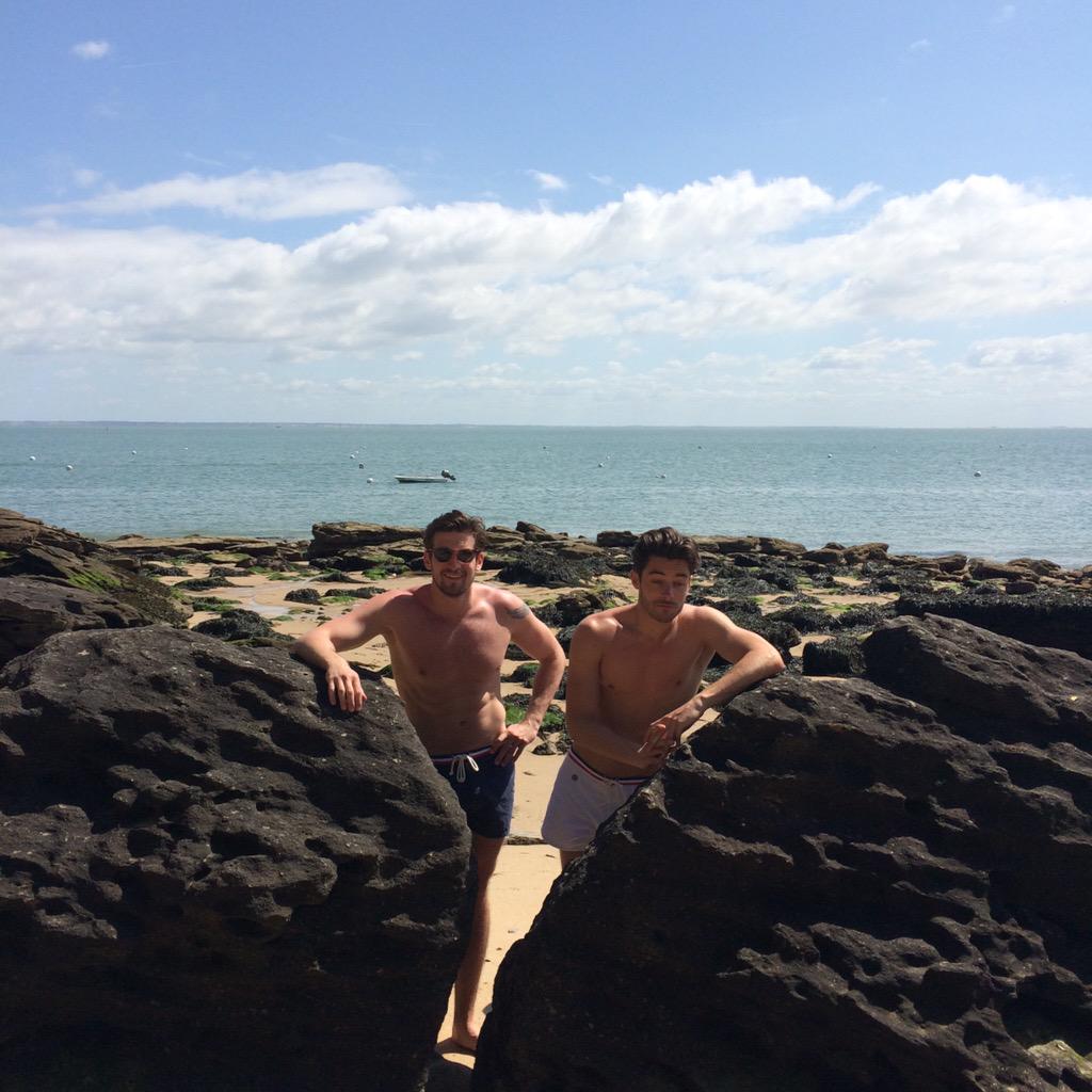 LeSlipFrancais's tweet photo. Grand soleil sur la vendée ! #slipslipslip #shooting #summer #slipparty #madeinfrance @Ile2Noirmoutier http://t.co/28nBC7v4Hb