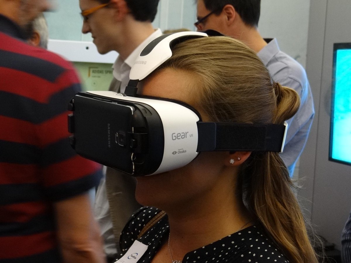 Rulex_AI's tweet photo. @Rulex_Analytics & @ettspa #TalenTourGenova=Discover and promote the local #technologicalexcellence. #virtualreality http://t.co/lmoSO2QR1h