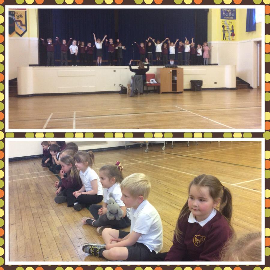 ElliePrimary1's tweet photo. We are watching P1D rehearse their assembly. We are going to give them some tips. #peerassessment http://t.co/oRncoImQgD