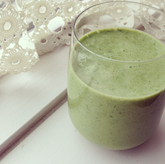 LDDCQuark's tweet photo. Nothing beats a quick mid-day snack! Spinach &amp; Banana Quark Smoothie #quarkcreations http://t.co/qp5tDLqkYH http://t.co/GZgSAysmUE