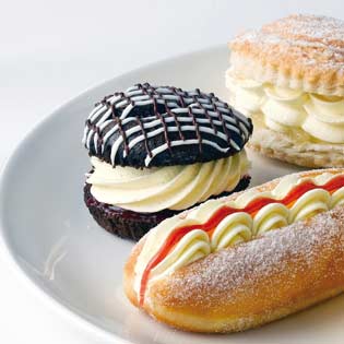Fresh cream cakes from our lovely customer :)