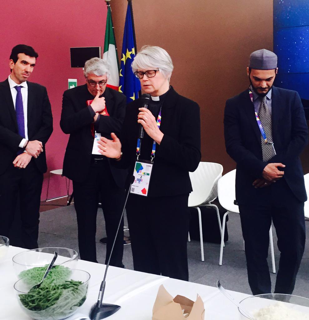 Expo2015Milano's tweet photo. Il rito della benedizione del cibo nelle religioni del mondo #Expo2015 http://t.co/cmSz4rxmpM