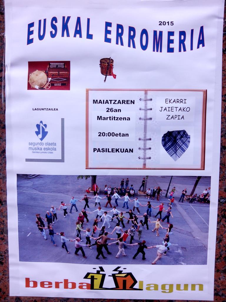 Euskal Souvenirs tweet media