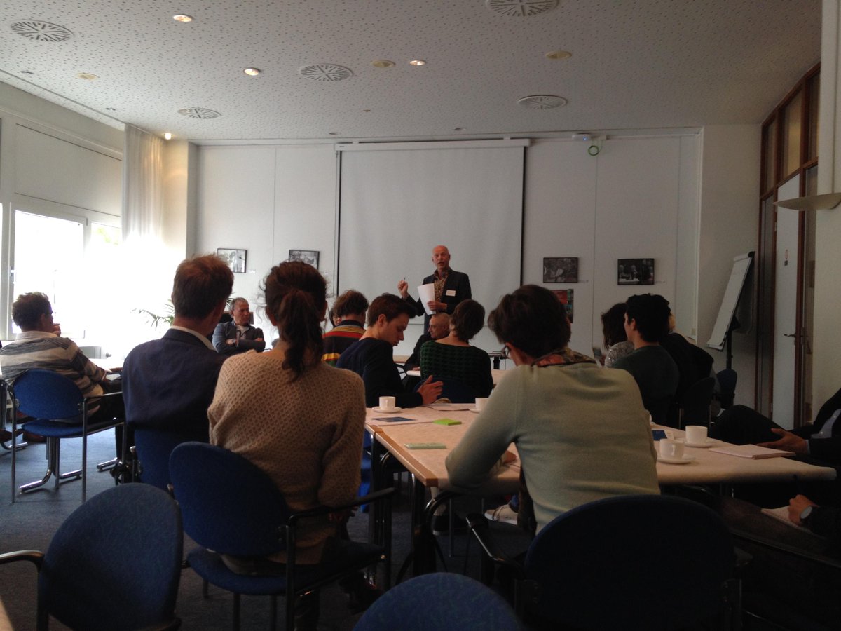 gisteren een meeting gehad met <a href="/VerweyJonkerIns/">Verwey-Jonker Instituut</a> en 30 gasten over participatie van jonggehandicapten, inspirerend!