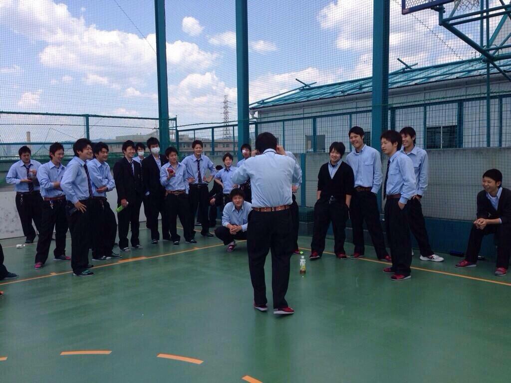 よじです در توییتر 近畿情報高等専修学校 この学校はあたまは悪いけど 先生と生徒が悪いわけではない この学校の名前があほなだけ 先生もいい奴多いし 生徒もみんないい人ばっかりやねんで だから近畿情報の生徒をバカにするのは やめていただきたい Http