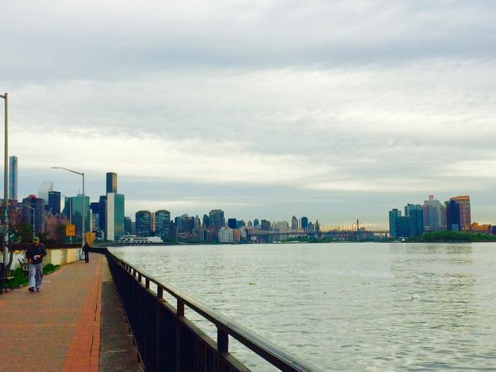 HealthyMilton's tweet photo. Ahh Good Morning East River! #NYU #CorporateChallenge #TeamRun http://t.co/8ZgYPPU08p