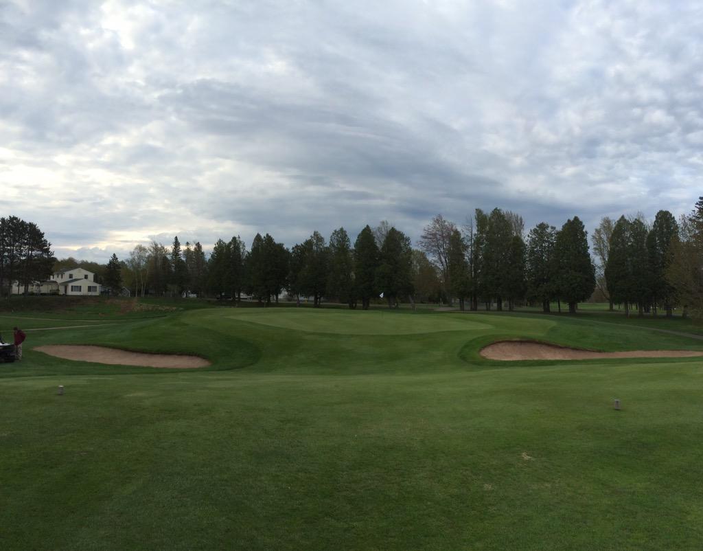 MarquetteGolf's tweet photo. Giving some love #methyleneurea #LebanonTurf #NxPro to the #Langford course today #marquettegolfclub http://t.co/LzWl2m2Xns