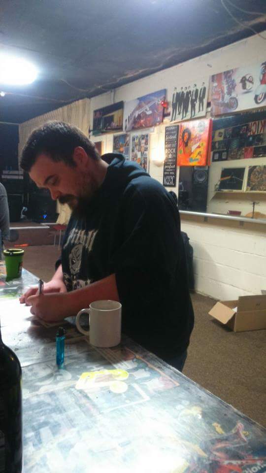 WarheadMetal's tweet photo. Sorry @gradowrestling but using a quote to say we're now signed to Musictree records! So Musictree...It's Yersel!! http://t.co/5oaLyb8OrR