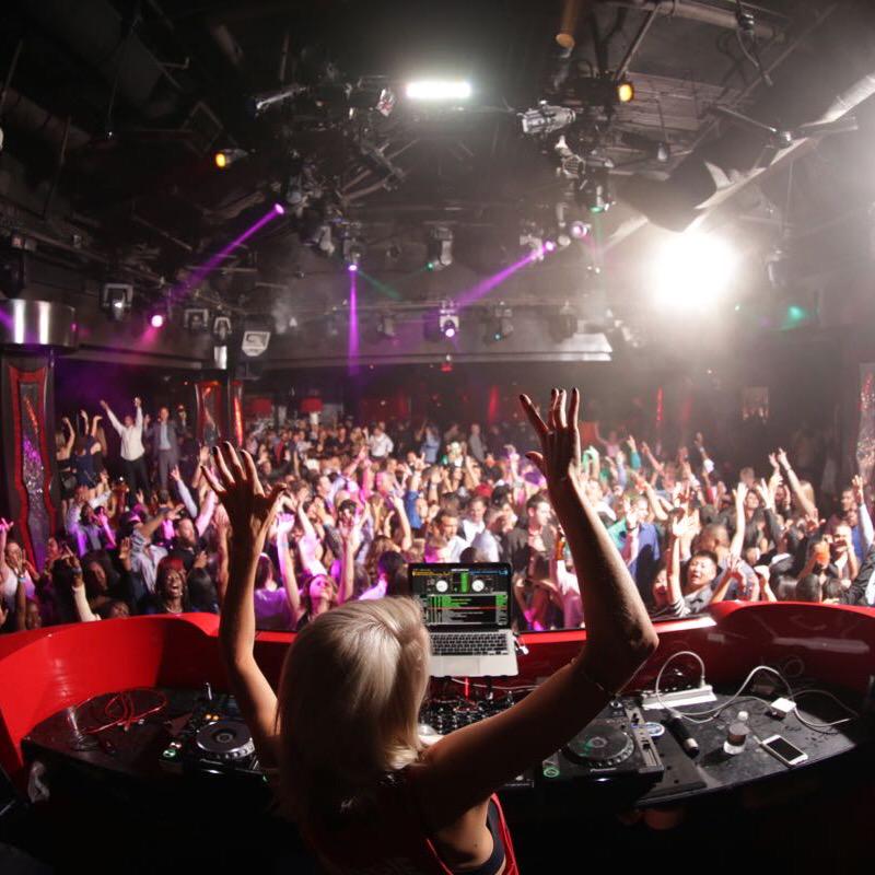 WynnSocial's tweet photo. We are ready to kick off #MDW2015 with @SAINTCLAIRMUSIC invading @TrystNightclub TONIGHT! #GeorgiaSinclair #TrystMDW http://t.co/mrvHdkCsV4