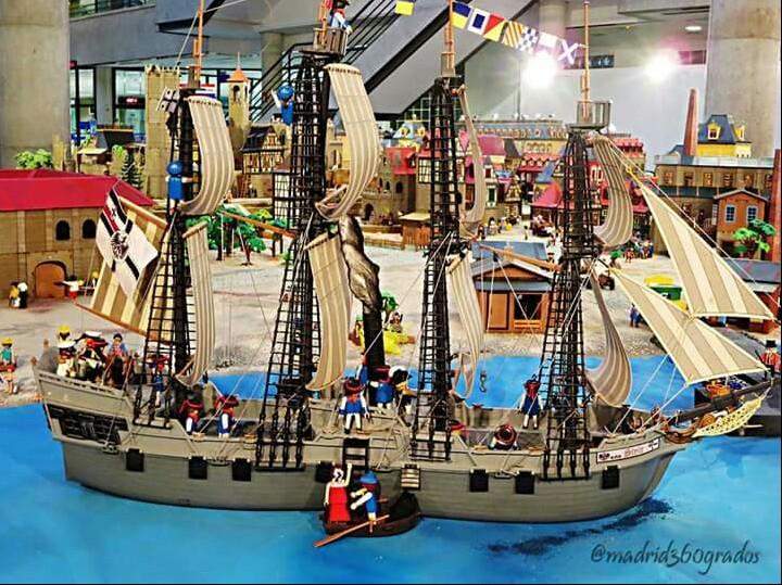 amclicks_'s tweet photo. Y en el puerto, este magnífico buque #albendacos #alcobendas #amclicks #playmobil http://t.co/bA3crx4baN