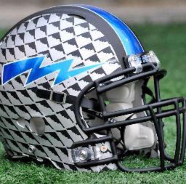 maxdaurelle's tweet photo. Extremely honored to say I have received my first offer from the United States Air Force Academy #GoFalcons http://t.co/r27Mg3tMq6