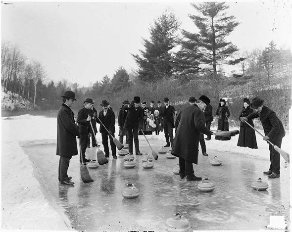 FuzionLifestyle's tweet photo. #TBT to an old photograph of outdoor curling in Toronto. #Vintage #Curling #Canada http://t.co/uT3y5rxvja