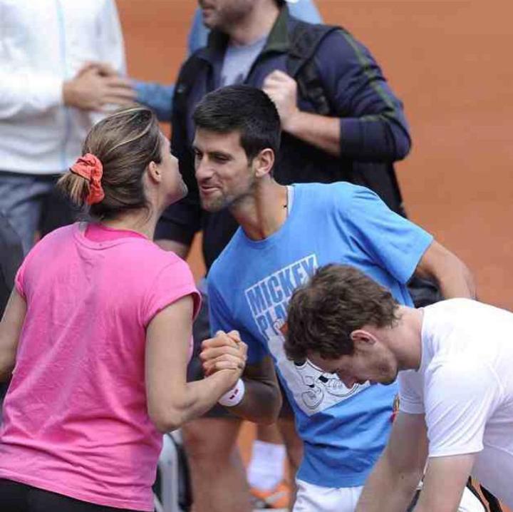 Roland Garros: Hugging and kissing among the players! (PHOTOS INSIDE!)