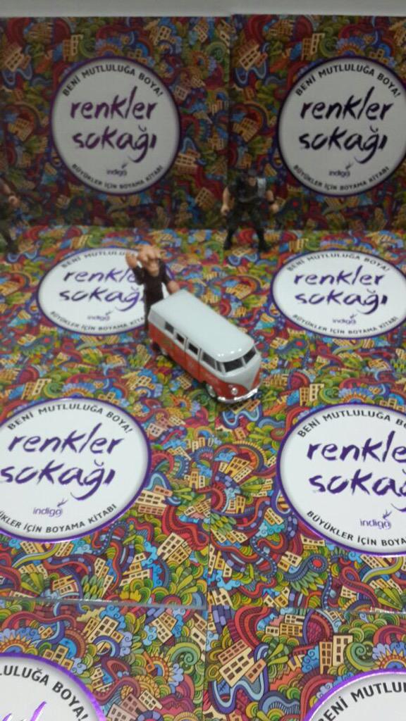 mpa2017's tweet image. Beni Mutluluğa Boya 
#renklersokağı #çoksatan #büyükleriçinboyama