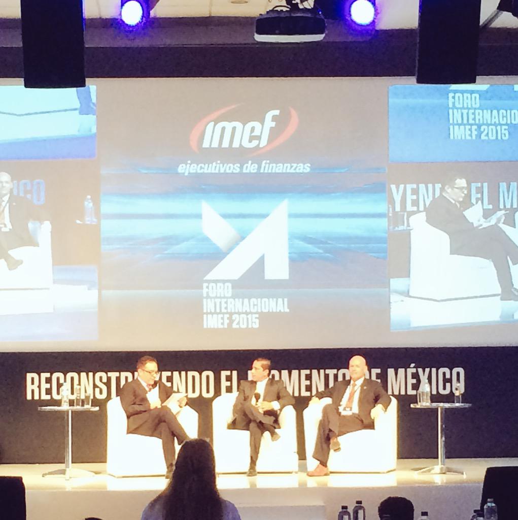 HumbertoGzzNL's tweet photo. Terminando de exponer y respondiendo dudas ante el Instituto Mexicano de Ejecutivos de Finanzas (IMEF). http://t.co/sWnQSFRAC2
