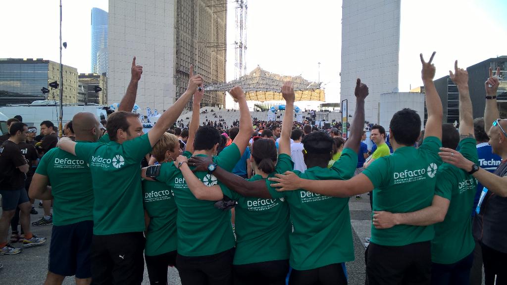ParisLaDefense's tweet image. #defacto sur la ligne de départ. #runatwork