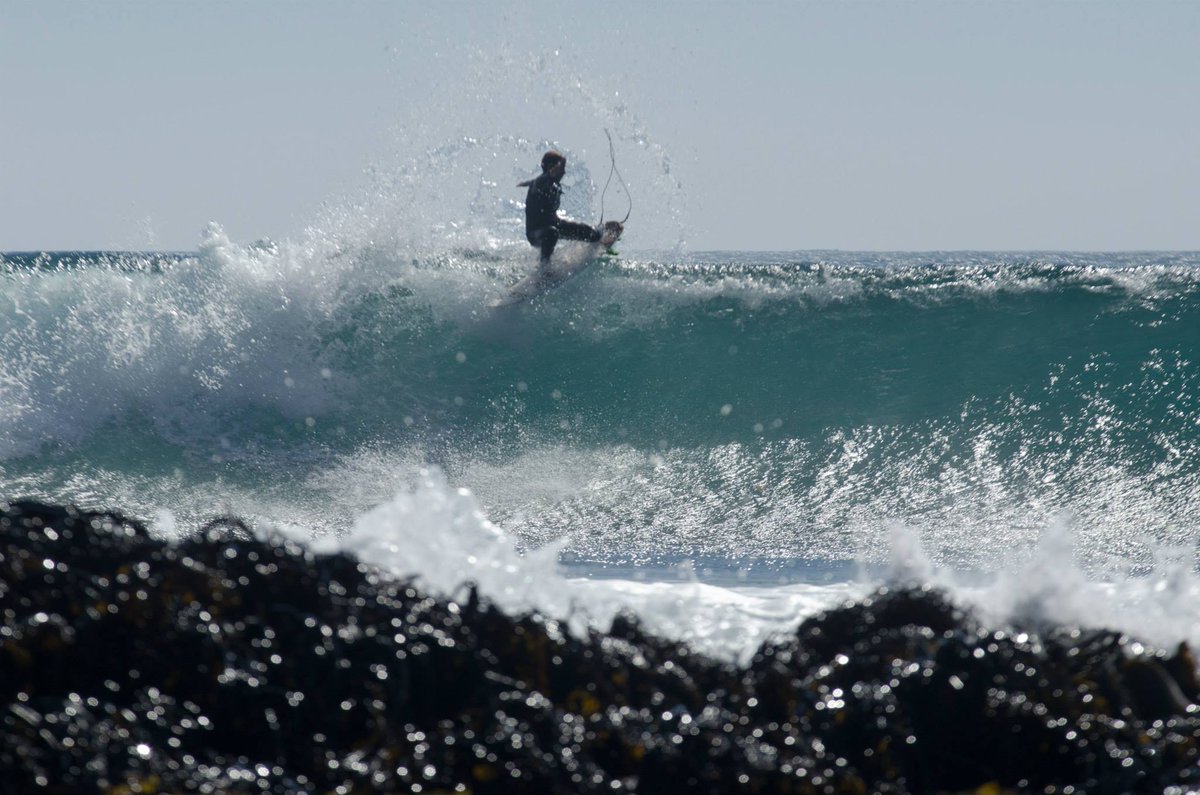 [FOTOS] Nacho Gundesen en #Puertecillo surfinglatino.com/foto/nacho-gun… #TeamVans #Surf #Chile