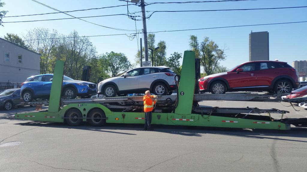 mazdacanada's tweet photo. #FirstEverCX3! RT @RCJeffThomas: CX-3 is here folks! @mazdaoftoronto @mazdacanada can't wait to drive one! http://t.co/jcmuG8hnF1