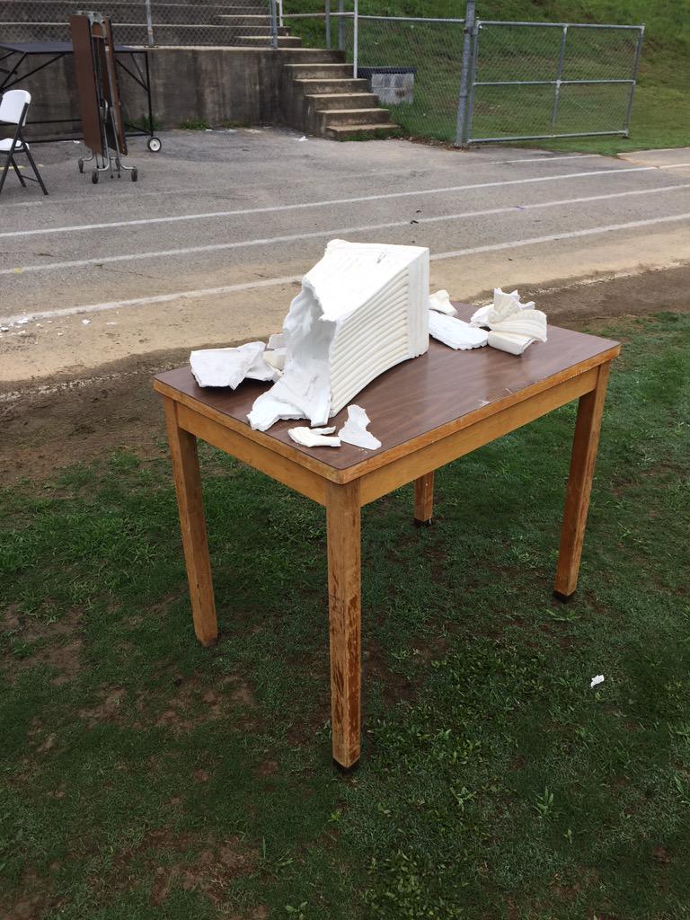 ConnorRiley_P's tweet photo. Represents our high school class #graduationruined http://t.co/wziAiSU7ou
