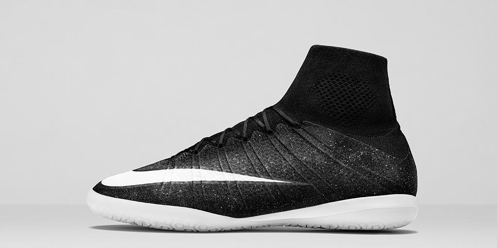 nikestore's tweet photo. The @nikesoccer Elastico Superfly http://t.co/UNRc7631xb http://t.co/i6td2SIq5r