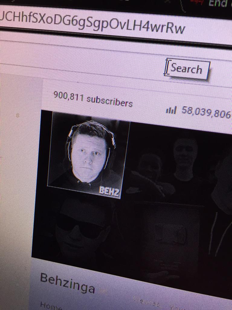 Behzinga's tweet photo. This is a bit mad 😰 900,000 subscribers! Not long until 1 Million, I love you ❤️ http://t.co/7PqW8kL4po