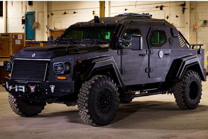 Phatlot's tweet photo. @TheHerd if you where going to get a ride to the airport from @TheRealJRSmith this is what you would riding in http://t.co/eGSDH2hg7w