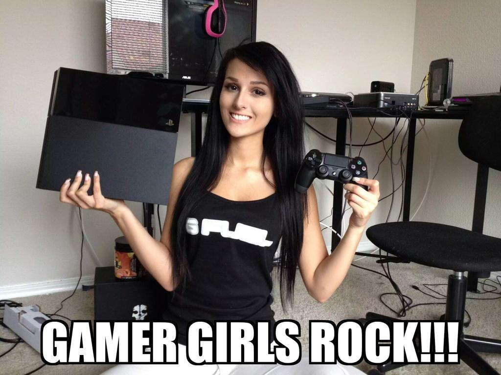 news4ps4's tweet image. #RT IF YOU THINK #GAMERGIRLS ROCK!!! #PS4 #GamersParadise