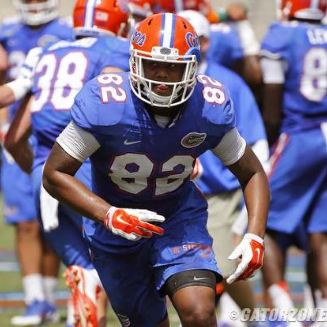 paine20's tweet photo. S/O to my son @moralstephens03 Happy-Bday son.. 🎂🎂#Gatornation @gatorzone http://t.co/SORzPjmaST
