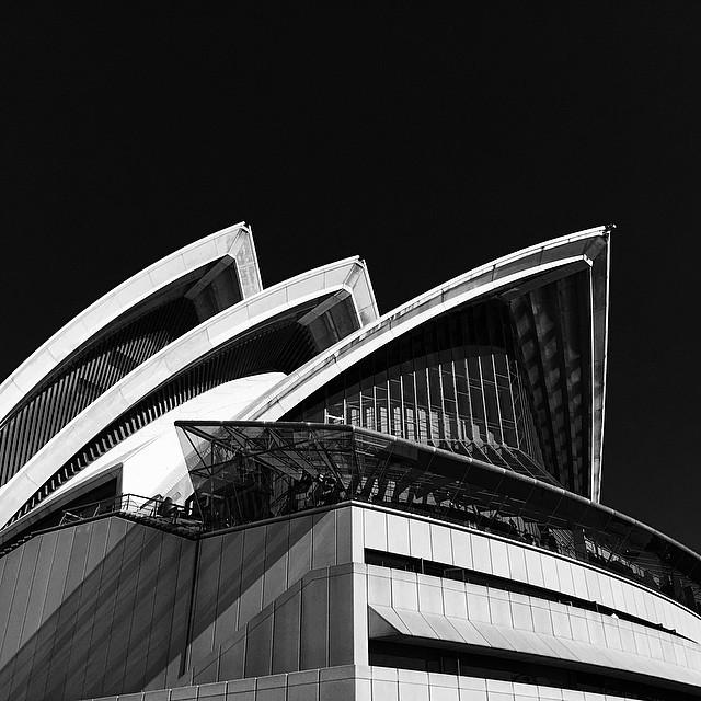 egicrazy's tweet photo. #Sydney #operahouse #noir #b&amp;w http://t.co/UYIFPNYf1d http://t.co/WLEwfswwmj