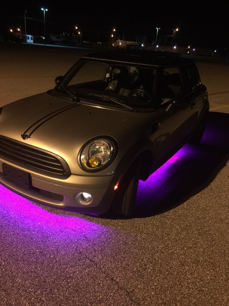 JacobEdward715's tweet photo. Baby girl is looking good.<3
#minicooper #coopernation http://t.co/KJpko5qenU