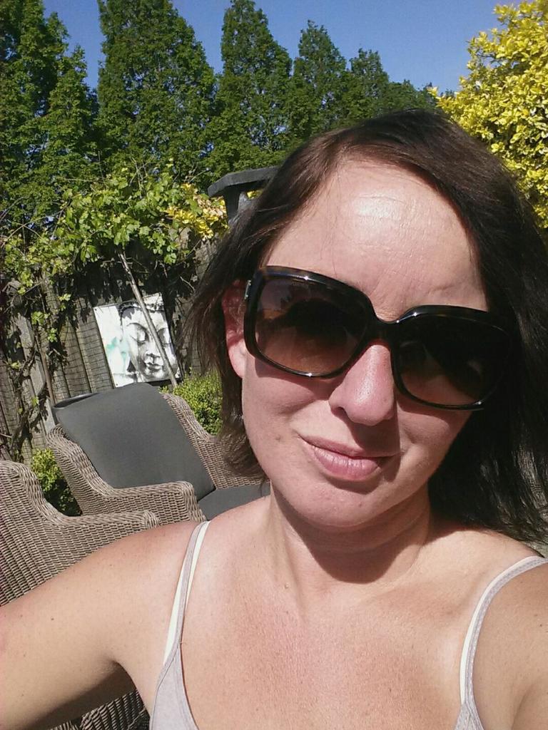 euc_a_lypta's tweet photo. What a way to start the #weekend! #sun #zon #genieten #Dordrecht http://t.co/DHVNzi8XBZ