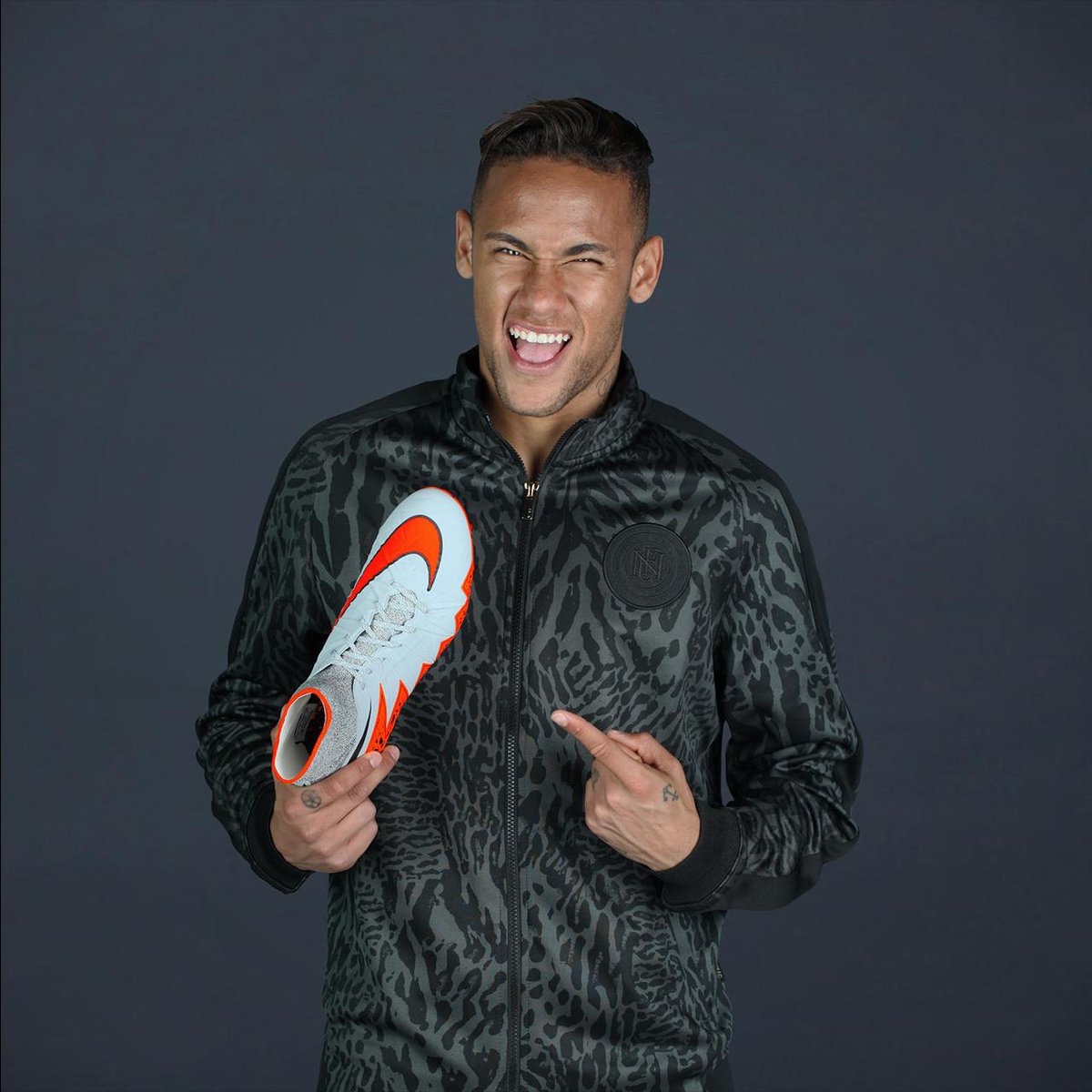 unisportlife's tweet photo. Has your #Hypervenom-day been as wicked as @neymarjr and @alexmorgan13's? #DeceptiveAttack http://t.co/42Kawur7Kg