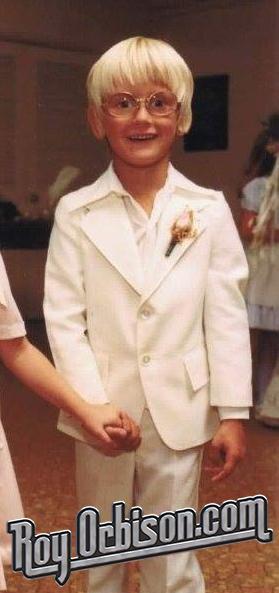 Happy Birthday Alex Orbison!

The youngest of Roy\s Boys turns 40 today! 