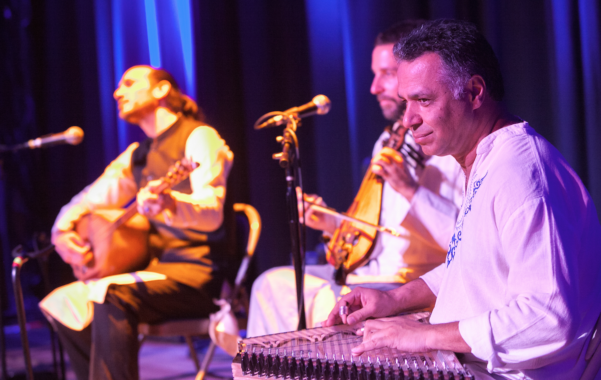 #TBT <a href="/DiwanSaz/">Diwan Saz</a> performing #live <a href="/VarPlayhouse/">Variety Playhouse</a> last March. Listen-> soundcloud.com/atlantajmf/diw…