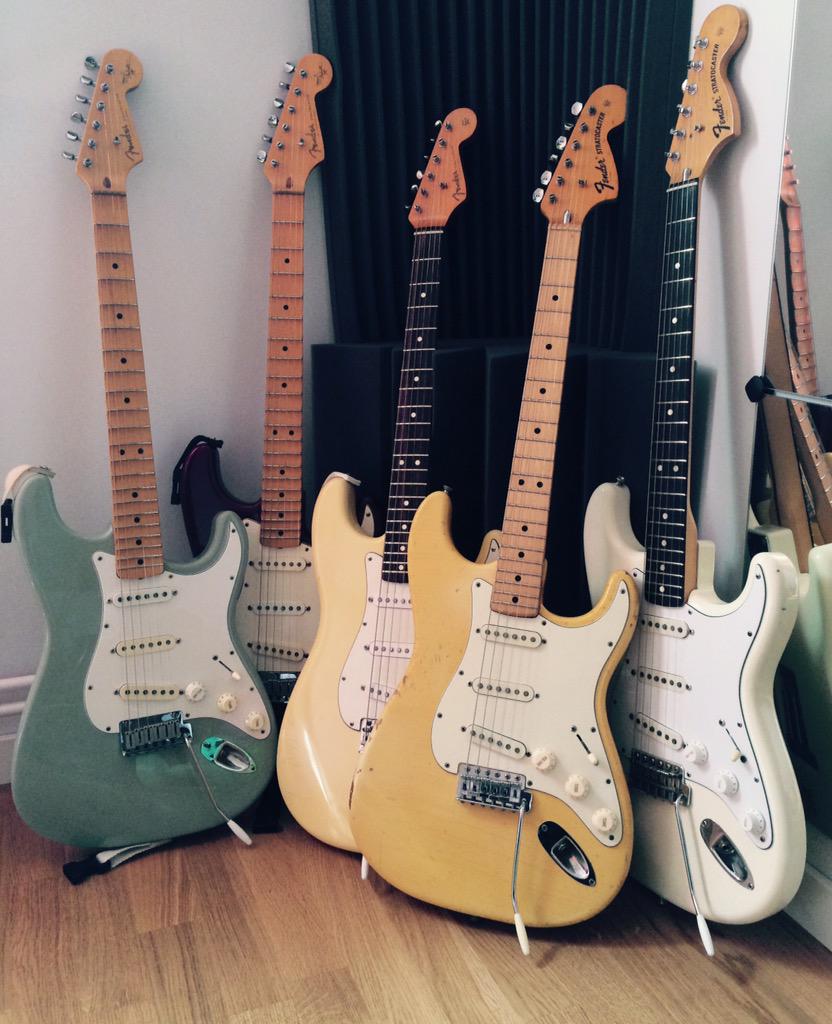 husspeter's tweet photo. Combined it's 165 years of strats ❤️
@Fender  @FenderGBI  @GearGawker  #Strat60 http://t.co/czWr9WHD17