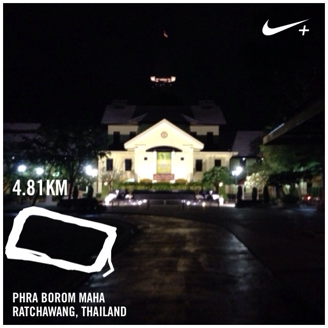 dollert's tweet photo. 12 laps at thammasat. So chill I just ran 4.81 km @ a 5'50''/km pace with Nike+. http://t.co/03f5QYS81S #nikeplus http://t.co/zyFd7EXaHn