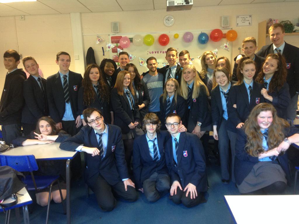 SJHSpeMrReeves's tweet photo. Today has been a seriously humbling day, blown away with 11H. Honoured to be their form tutor #hforever #gooduns http://t.co/HxD8SELY26