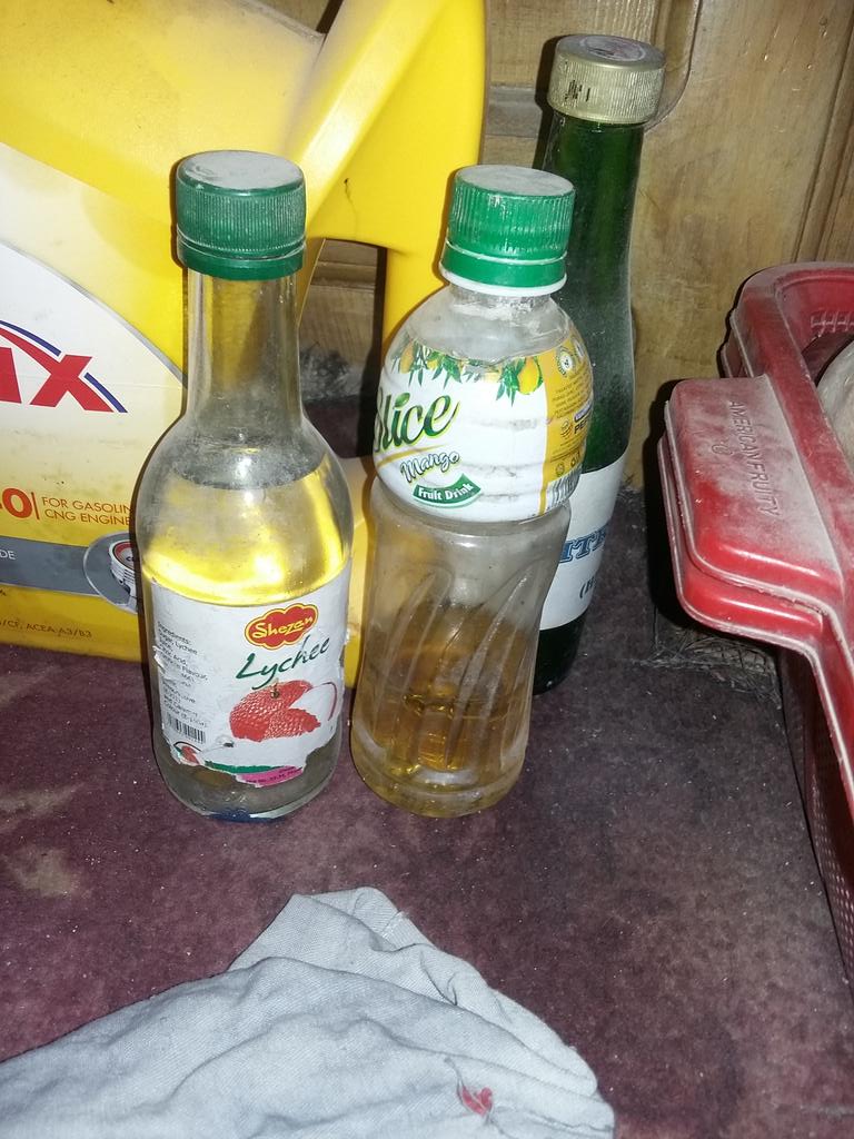 BasitSpeaks's tweet photo. #YouAreNotATrueDesiIf you've never done this with your toothpaste and empty juice bottles. http://t.co/OCTYrT4fGV