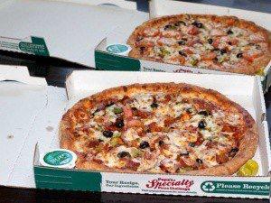 bitcoin_365's tweet photo. Tomorrow is “Bitcoin Pizza Day,” an anniversary of the day in which one of the most expensive pizzas was purchased http://t.co/yfei7M41kU