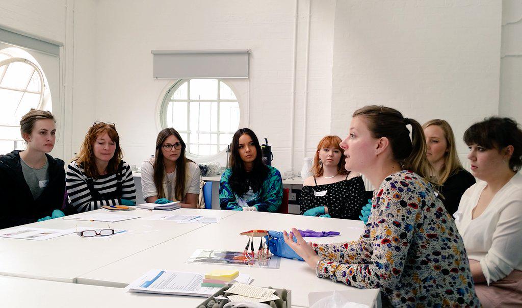 JohnMcArts's tweet image. Fab #ccFirstDecade volunteers&apos; session on #ObjectHandling today @Lifthub! @CraftsCouncilUK @HLFLondon @holly__burton