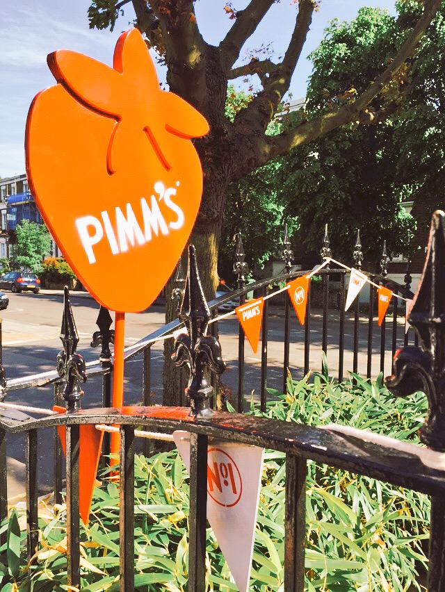 Outside_London's tweet photo. #pimmsoclock - installing at the #lionandunicorn in #Kentishtown today with #theoutsidecollective #London @PimmsGB http://t.co/amRB03dV1p