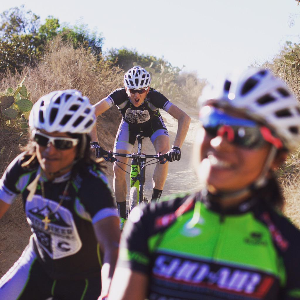 US Cup MTB on Twitter IN HOT!! teamphotoshoot 