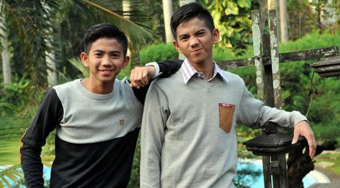 Indosiar's tweet photo. Rizki-Ridho D'Academy 2 Pernah Pacari Cewek yang Sama. http://t.co/TflH7FGr19 via: @liputan6dotcom http://t.co/DeK43bWO5m