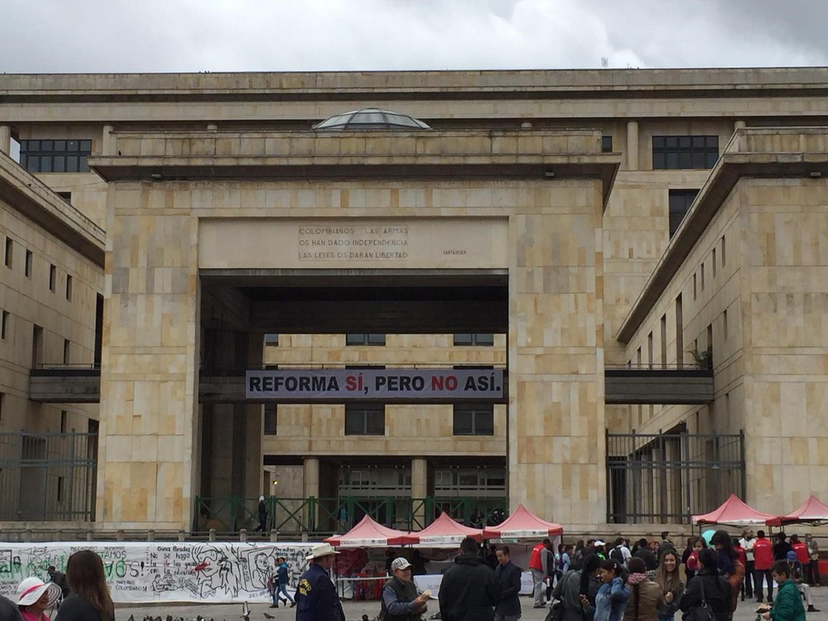 fboada's tweet photo. #reformasiperonoasi http://t.co/Baad4cgMUt