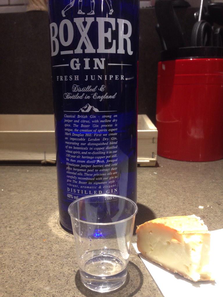 cheeseexplorer's tweet photo. Well that bloody worked Didnt it @st_jamescheese @jamiepeterhall who'd have thunk it. Cheers for the gin heads up! http://t.co/87XtGMnhET