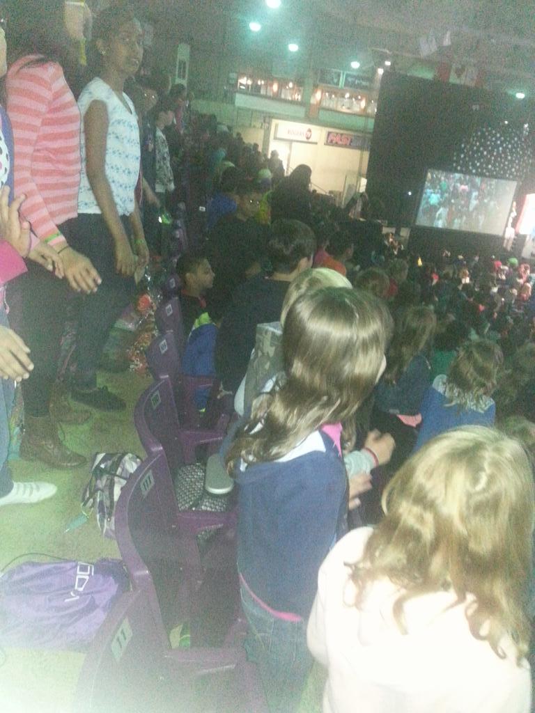 NatalkaFabro's tweet photo. #ForestofReading2015 #PeelReads #WeRock @CaledonEastPS @PeelSchools http://t.co/ypAfULC1gp