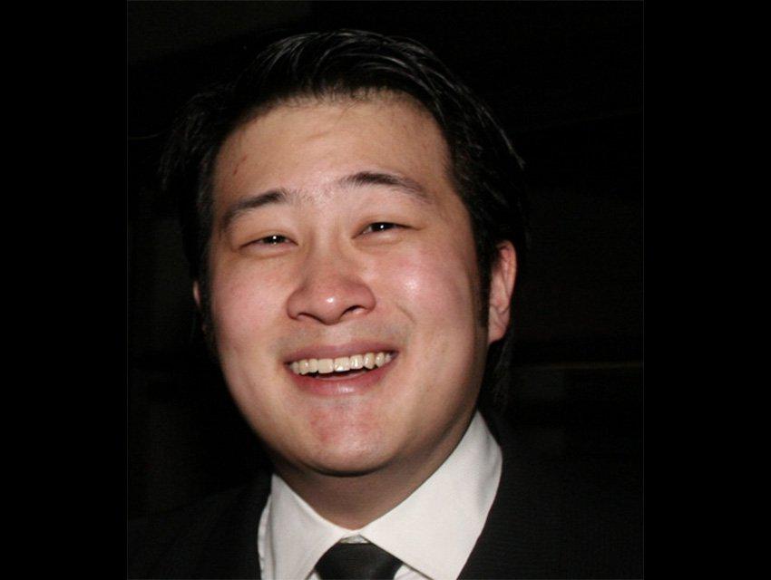 Meet L.A.'s ultimate cocktail geek. lamag.com/liquidlablog/m…  via <a href="/gcnichs/">Greg Nichols</a>