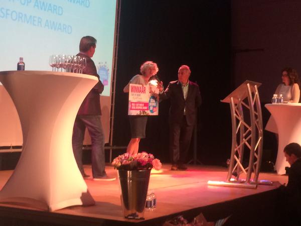 Fairphone's tweet photo. Dank je wel voor jullie stem! RT @SED_2015: De Social Enterprise Day Startup award '15 gaat naar @Fairphone! #SED15 http://t.co/4FgiUZKwaG