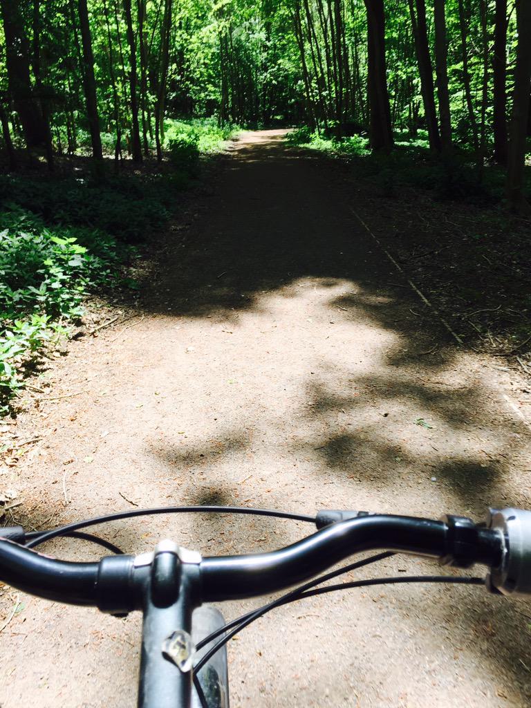 bikeitben1's tweet photo. Off to check out the #BikestockBrighton course... It is sweet! @otb_overthebar @MoulsecoombSch @ColdeanCCorner http://t.co/olEXPUhSpT