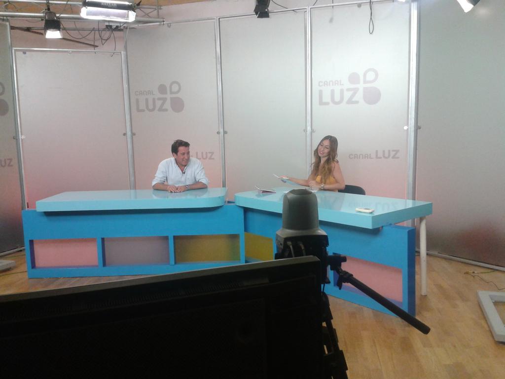 Grabando entrevista en <a href="/canalluzhuelva/">Canal Luz Huelva</a> con <a href="/RupeGallardo/">Ruperto Gallardo</a>. Lo veremos mañana a las 20:30h #HuelvaPideCambio